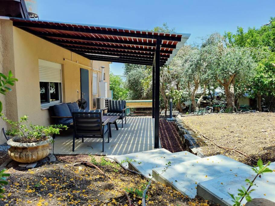 Apartmán פינה בגינה- יחידת דיור מקסימה בקיבוץ בעמק החולה Kefar Szold Exteriér fotografie